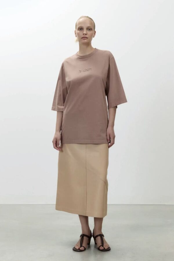 T SHIRT OVER CIPRIA