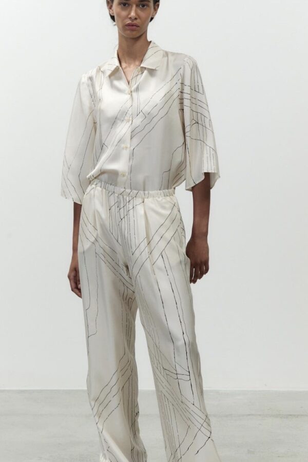 PANTALONE CON ELASTICO LATTE